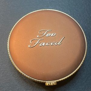Too Faced Chocolate Soleil Bronzer (almost new)